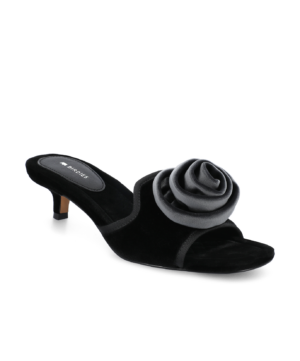 The Kiwi Kitten Flower - Black Velvet
